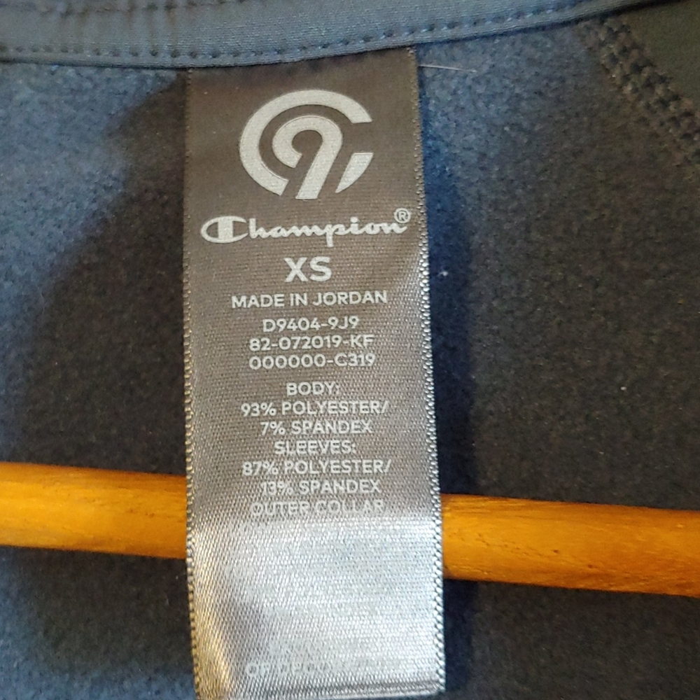 Champion jacket - Picture 2 of 4